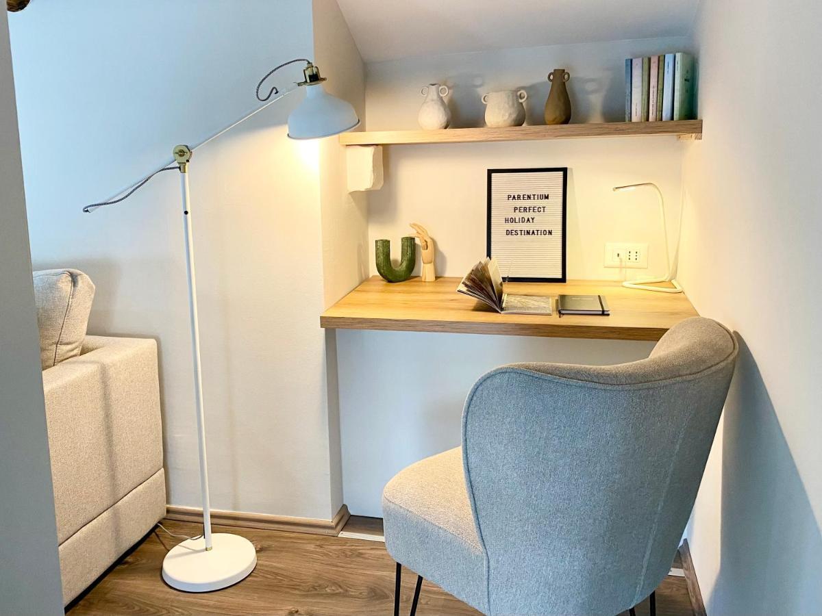 Parentium Loft Center Square Apartment Porec Bagian luar foto