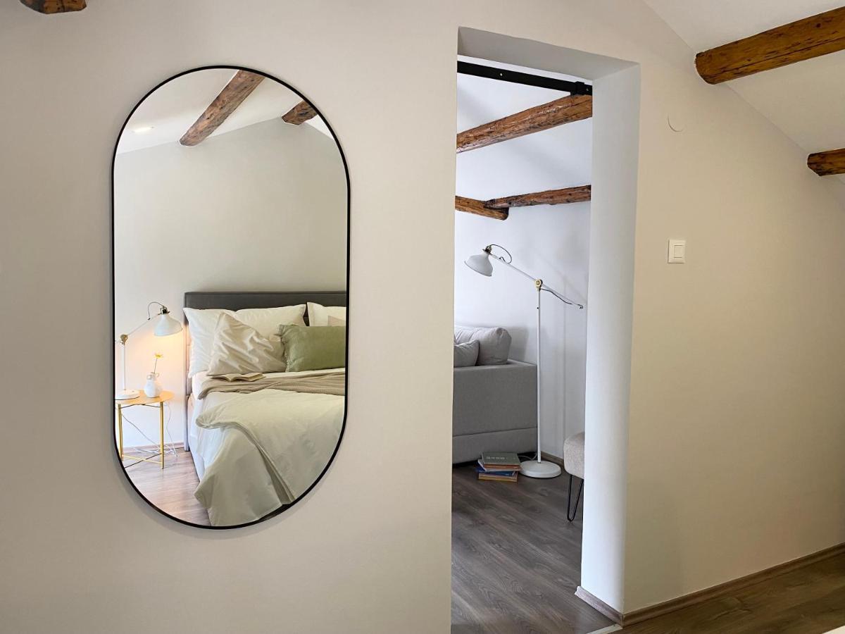 Parentium Loft Center Square Apartment Porec Bagian luar foto