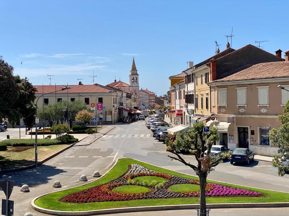 Parentium Loft Center Square Apartment Porec Bagian luar foto